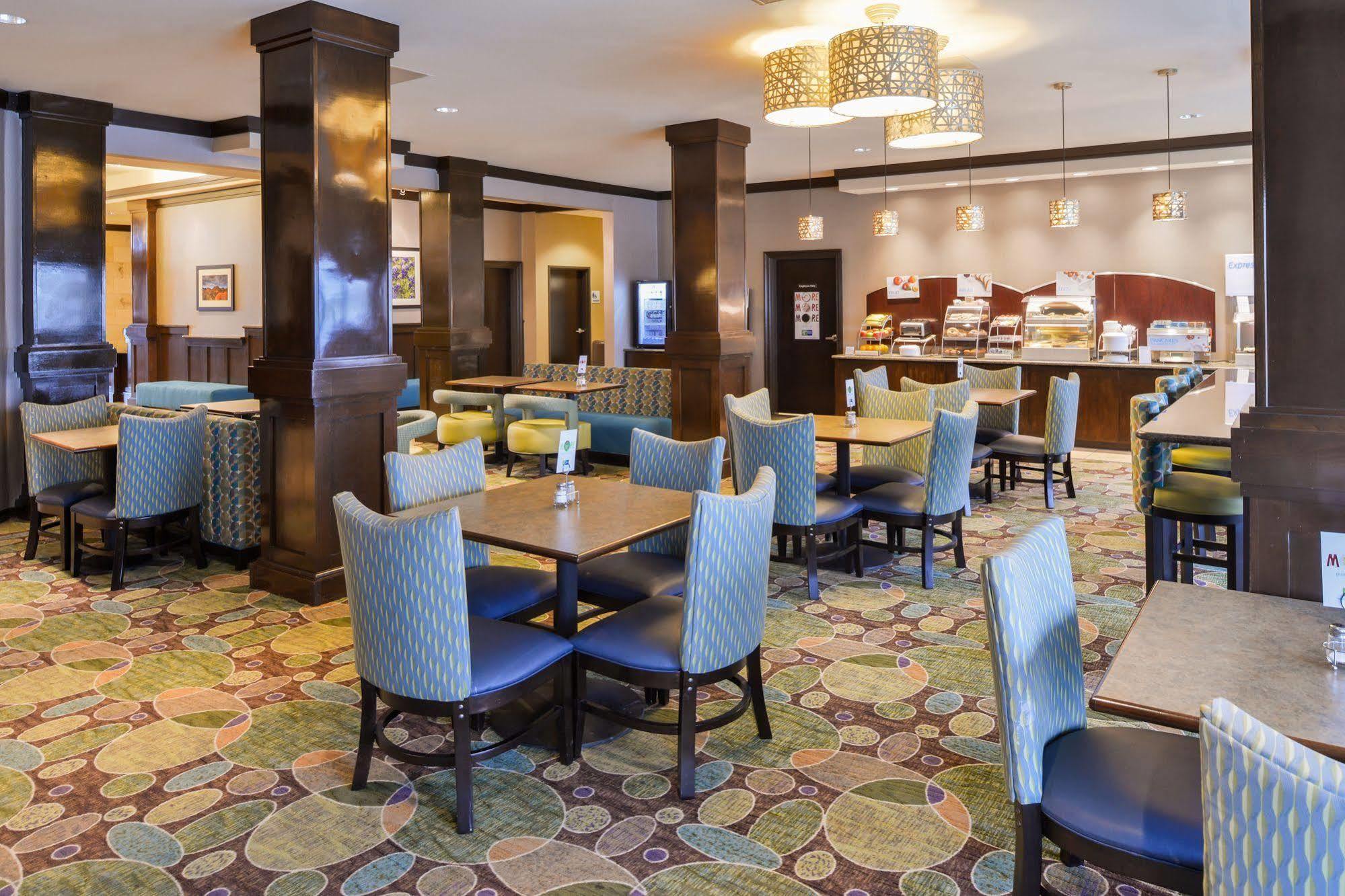 Holiday Inn Express Hotel & Suites Wichita Falls, An Ihg Hotel Ngoại thất bức ảnh