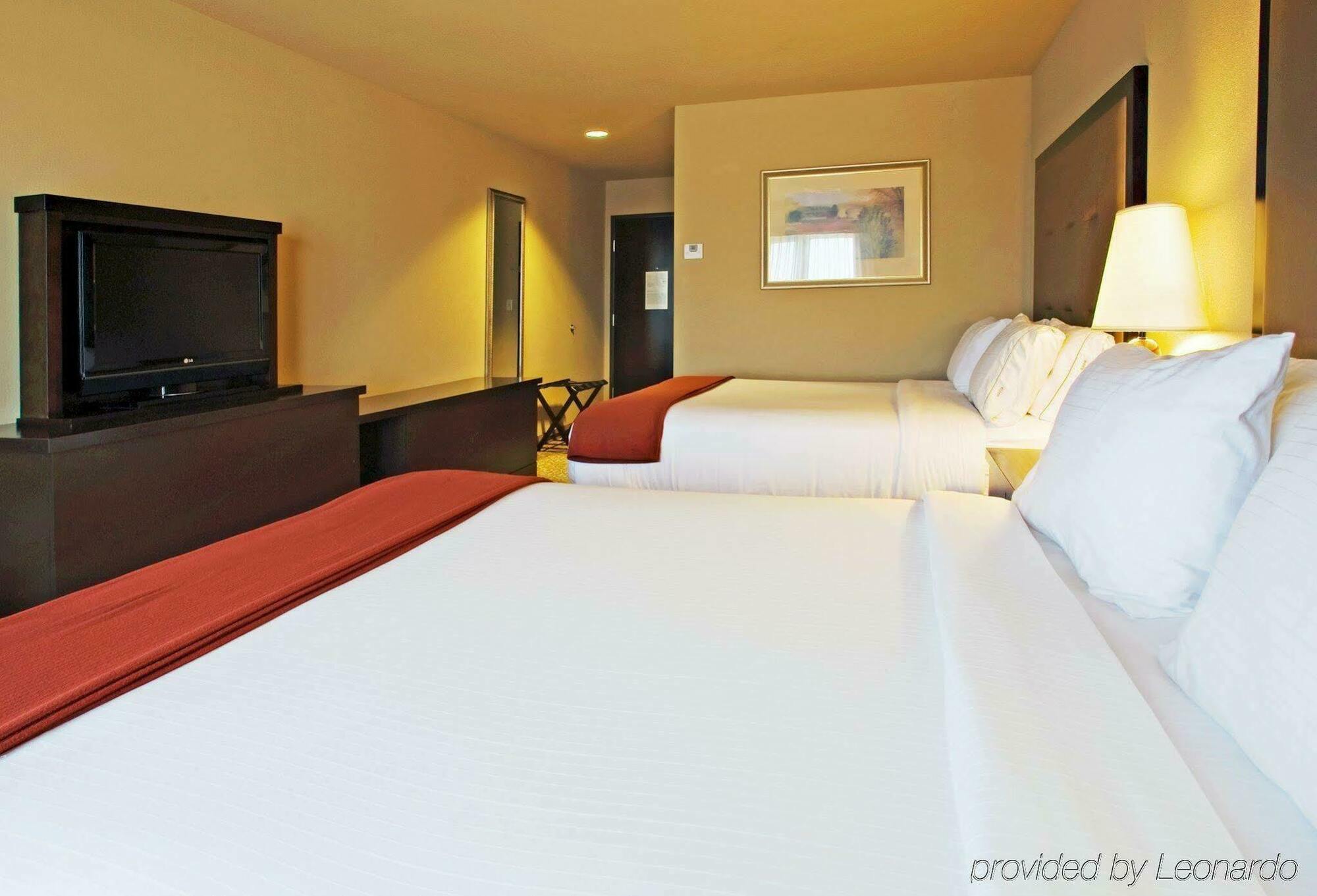 Holiday Inn Express Hotel & Suites Wichita Falls, An Ihg Hotel Phòng bức ảnh